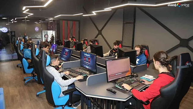 Elazığ'da E-Spor Merkezi hizmete sunuldu