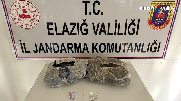 El çantasında 2 kilo 150 gram esrar ele geçirildi