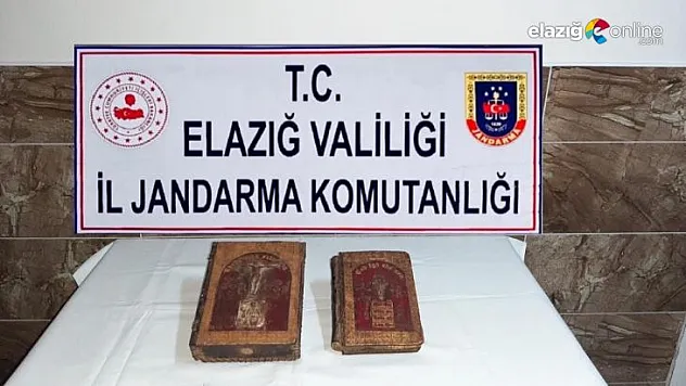 Elazığ'da el yazması İncil ele geçirildi