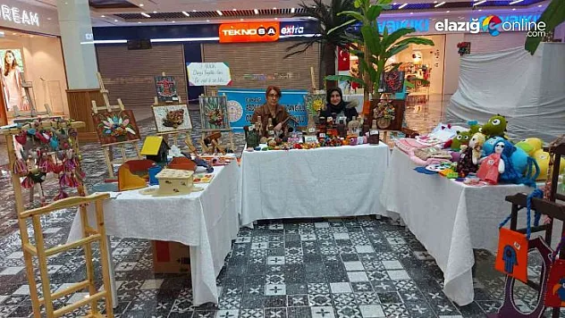 Engelli öğrencilerin yaptığı eserler sergilendi