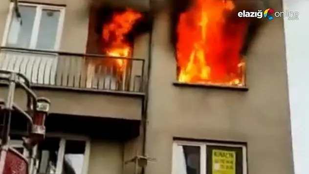 Yanan ev kullanılamaz hale geldi