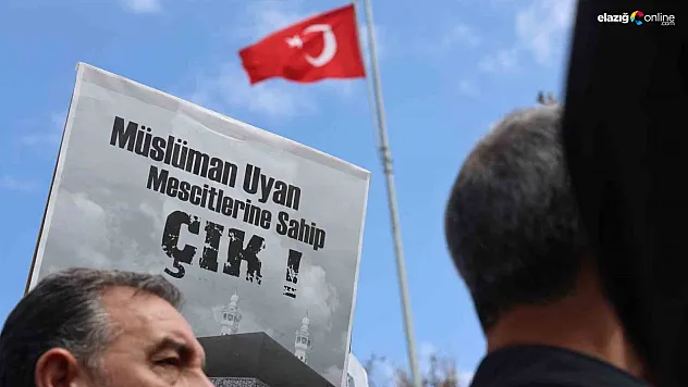 Elazığ Halkı Filistin İçin Tek Yürek! Cuma Namazı Sonrası Anlamlı Etkinlik!