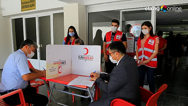 Elazığ'da 'Fırat Farkında' kan bağışı etkinliği