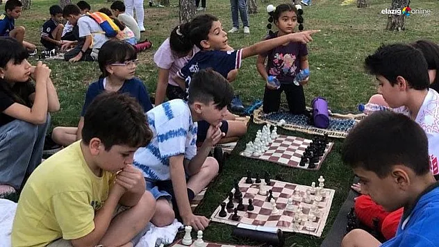 Geleneksel 'Sokakta Satranç Var' etkinliğine büyük katılım