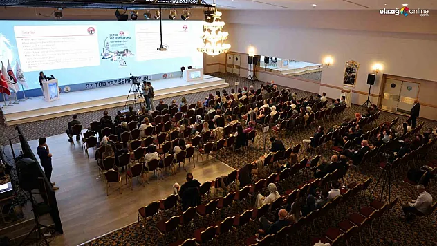 Türkiye'nin Dört Bir Yanından Göz Hekimleri Elazığ'da Buluştu!