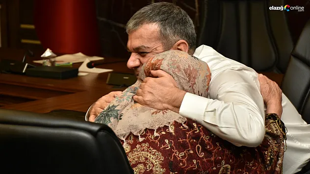 Elazığ'da Gündem Halkın Talepleri! Milletvekili Keleş, Sorunları Tek Tek Not Aldı!