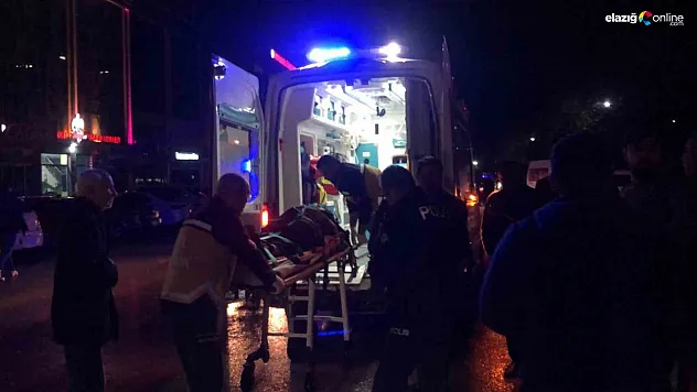 Bir anda yola çıkan kadına otomobil çarptı