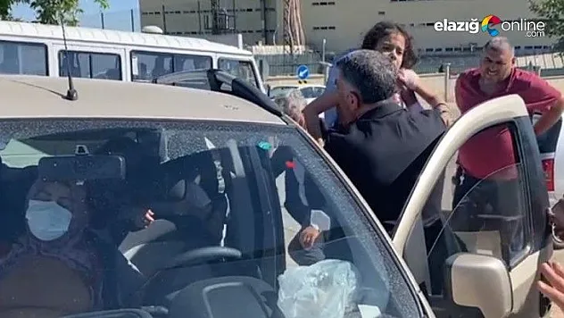 Elazığ'da iki araç çarpıştı: 8 yaralı