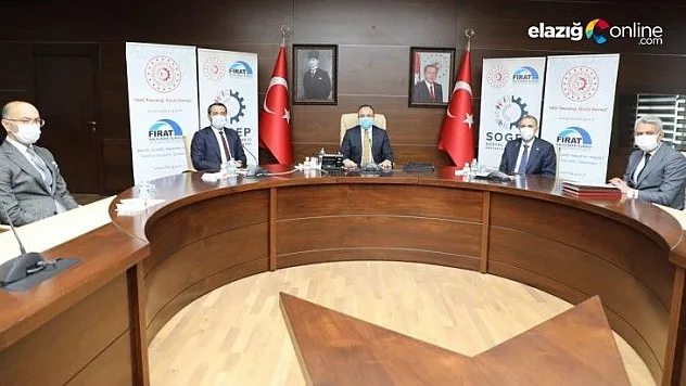 Elazığ'da iki projenin sözleşmesi imzalandı