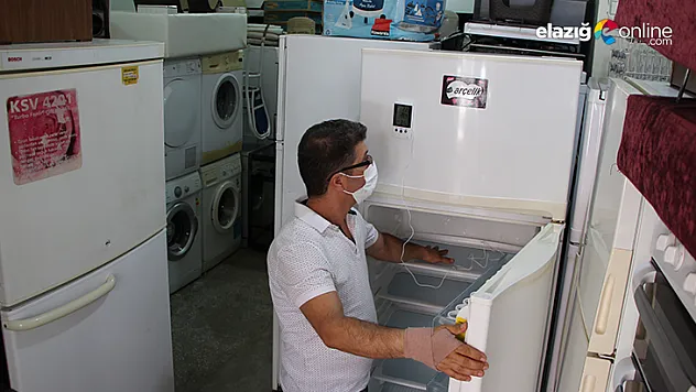 Elazığ'da ikinci el eşyacı ve spotçular, öğrencileri bekliyor