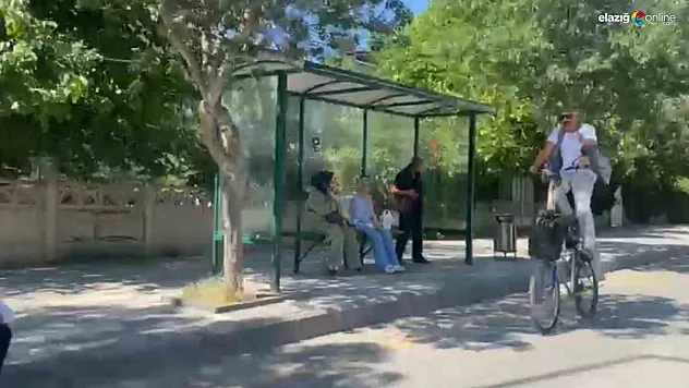 Cadde Ortasında Fark Yarattı: Elazığ'da Yüksek Bisiklet Şovu!