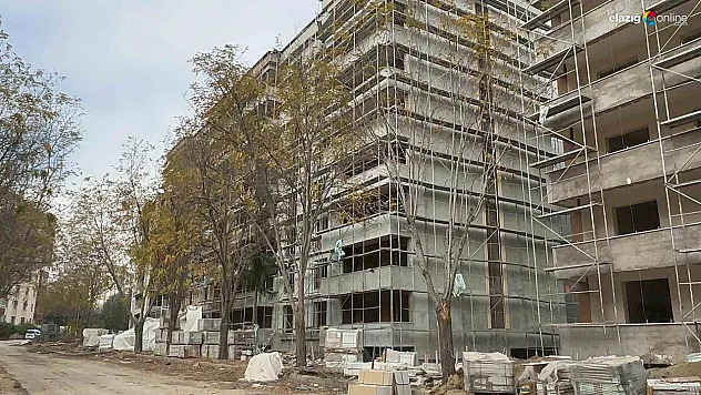 Elazığ'da Feci Kaza! İnşaattan Düşen İşçi Ağır Yaralandı!