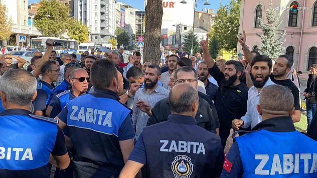 Elazığ'da Furkan Hareketi ile Zabıta Arasında Gerginlik: Yürüyüşe İzin Verilmedi