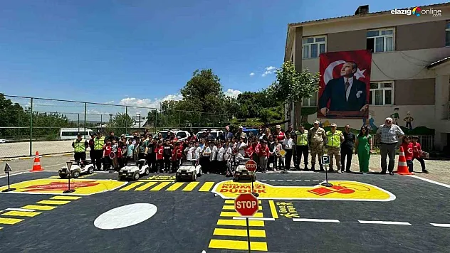 Elazığ jandarmasından çocuklara trafik eğitimi!