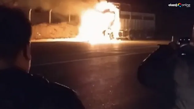 Seyir halindeyken bir anda alev aldı