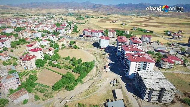 Elazığ'da dere ıslah çalışmaları sürüyor