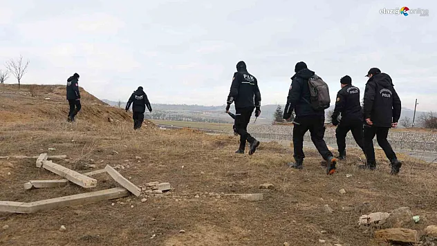 Kamera görüntüleri umut oldu! Ekipler Pertek yoluna yoğunlaştı!