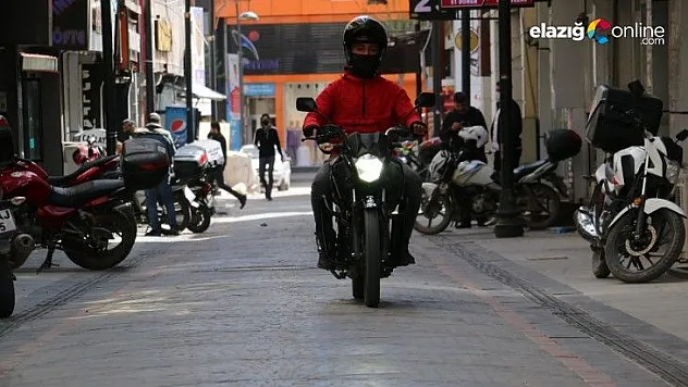 Elazığ'da kısıtlamada herkes evde, onlar görevde