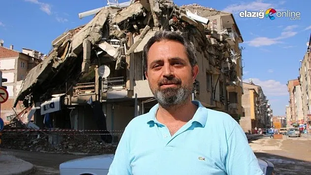 Kontrollü yıkımda hasarlı bina böyle çöktü