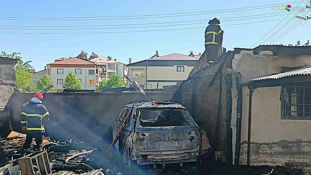 Kovancılar'da Çıkan Yangında Bir Araç Küle Döndü!