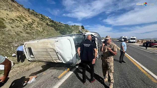 Palu'da Köy Yolunda Dehşet! Elazığ'da Minibüs Takla Attı: 7 Kişi Yaralandı!