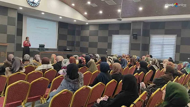 Elazığ'da Kur'an Kursu Eğitimcileri İçin Özel Seminer!