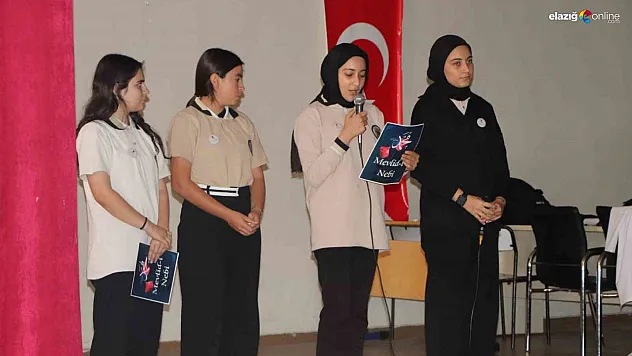 Elazığ'da Mevlid-i Nebi Haftası coşkusu: Müftü Üstündağ'dan öğrencilere önemli tavsiyeler!