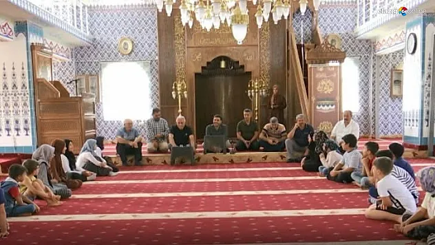 Kur'an Kursunda Teknoloji Münazarası: Geleceğin Bilinçli Bireyleri Elazığ'da Yetişiyor!