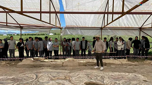 Elazığ Müzeler Haftası'nda Kültür ve Tarih Gençlerle Buluştu!