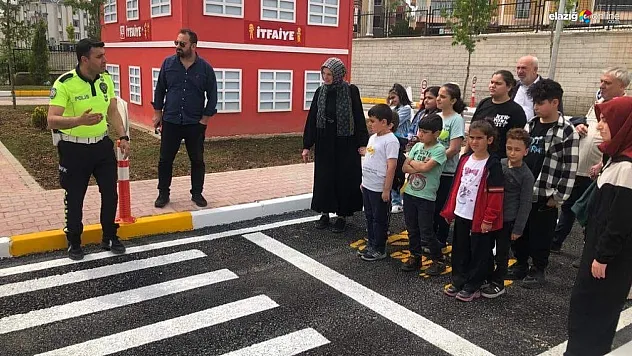 İşitme Engelli Öğrencilere Elazığ'da trafik eğitimi