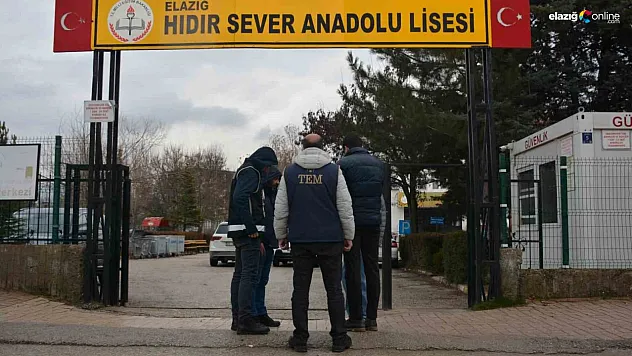 Elazığ emniyeti okul önlerini boş bırakmıyor!