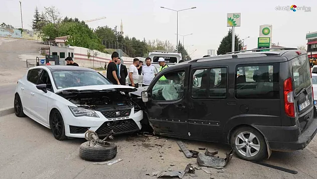 Kafa kafaya çarpıştılar! 1 yaralı