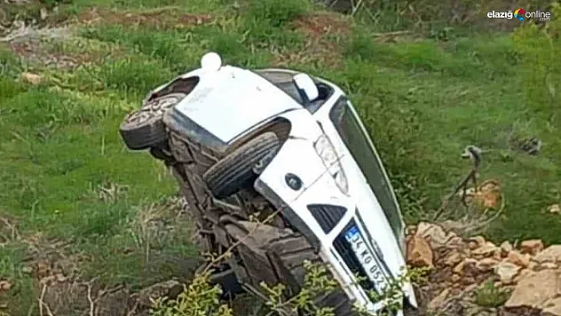 Elazığ Maden'de Korkutan Kaza: Otomobil Şarampole Devrildi, 1 Yaralı!