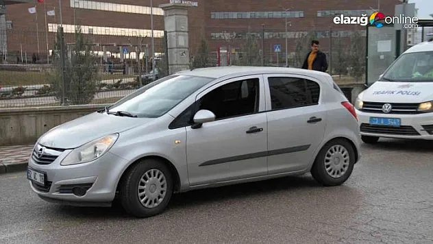 Doğukent'te otomobil yayaya çarptı