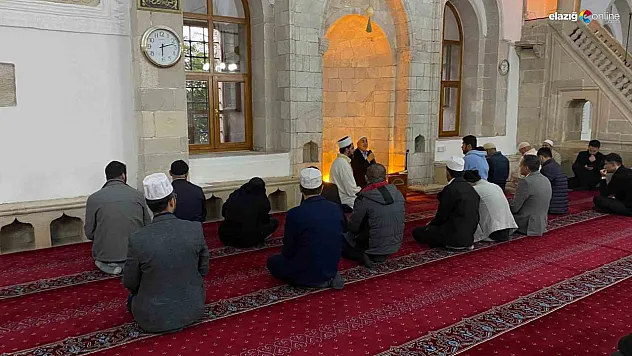 Elazığ'da Manevi Atmosferde Sabah Namazı Etkinliği