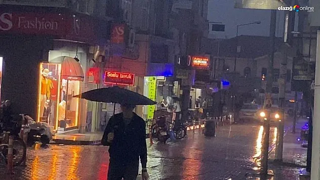 Elazığ'da sağanak etkili oldu