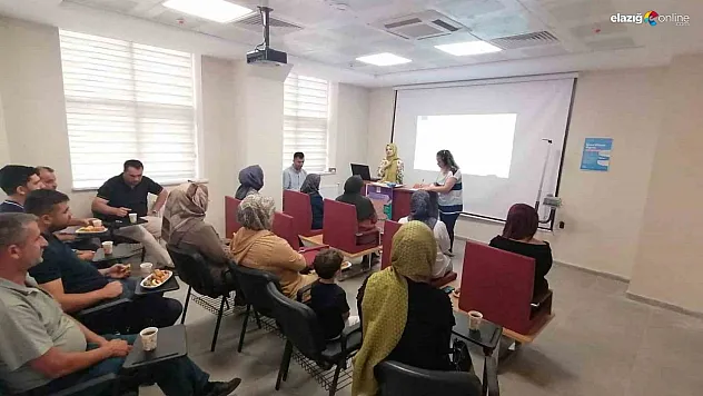 Elazığ İl Sağlık Müdürlüğü'nün Sağlıklı Hayat Akademisi Eğitimiyle Sağlık Okuryazarlığı Artıyor!