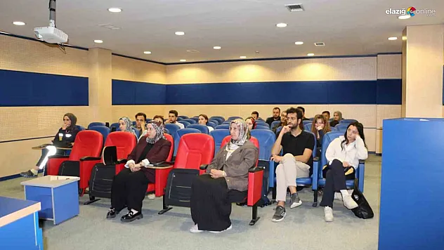 Elazığ 112 Ambulans Servisi Personeline Kalite Standartları Eğitimi