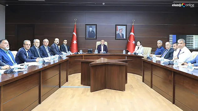 Elazığ'da Sahipsiz Hayvanların Korunması İçin Geniş Katılımlı Toplantı Gerçekleşti!