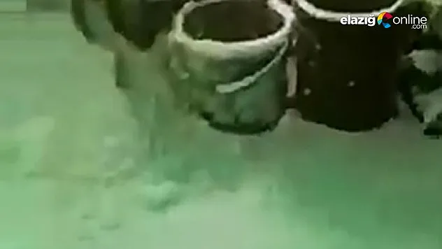 Elazığ'ın Göçmezler köyünde adeta kar esareti yaşanıyor