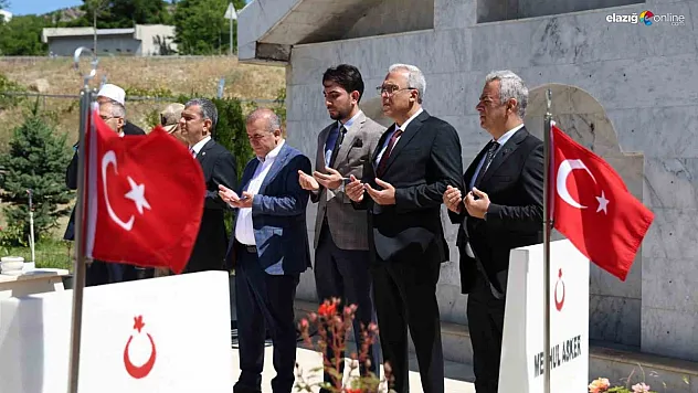 Elazığ Protokolünden Kurban Bayramı Arifesinde Şehitlere Vefa!