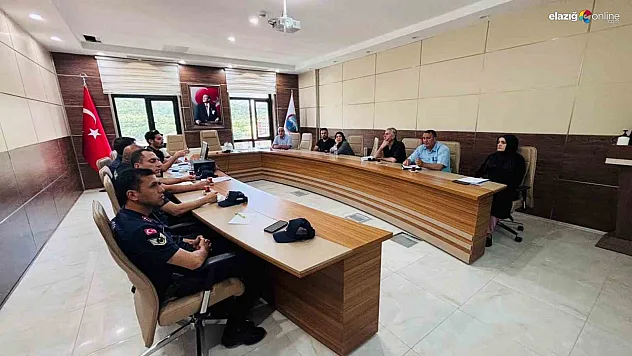 Sivrice'de Sivil Savunma Seferberliği: Kurumlar Denetlendi, Eğitimler Verildi