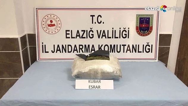 Elazığ'da streçe sarılı 2,5 kilo esrar ele geçirildi
