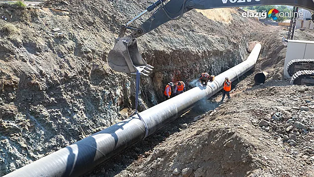 Elazığ'da su ana terfi hattında çalışma