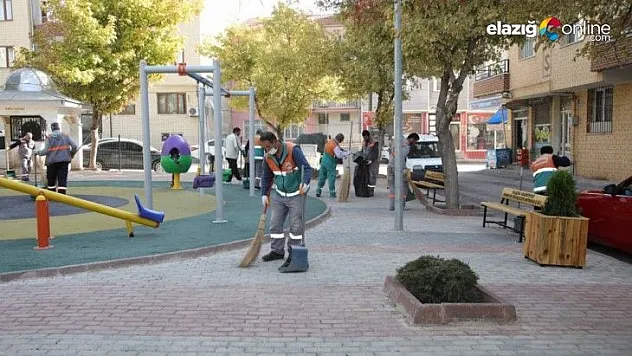 Elazığ'da temizlik çalışmaları sürüyor