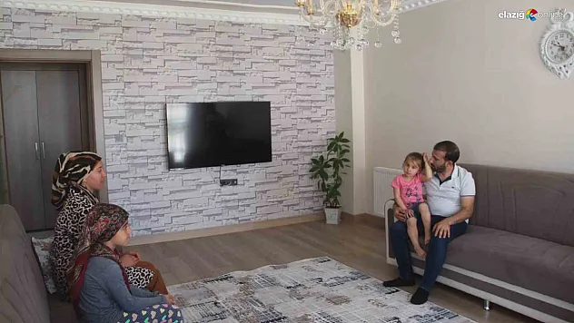 Elazığlı depremzedeler: 'Devlet babalığını bir kez daha gösterdi'