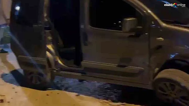 Malatya Caddesi'nde Kaza: Hafif Ticari Araç ve Otomobil Çarpıştı!