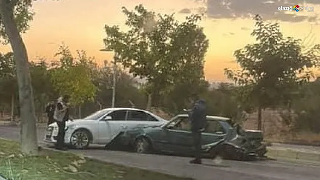 Harput'ta Trafik Kazası: 2 Yaralı