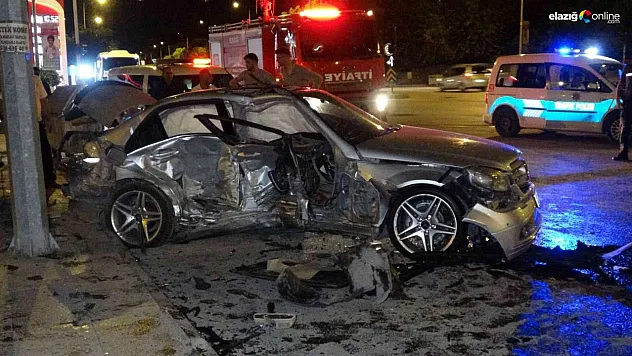 Elazığ'da trafik kazası: 3 yaralı