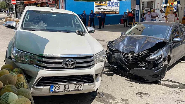 Elazığ'da Trafik Kazası: Otomobil ve Arazi Aracı Çarpıştı!